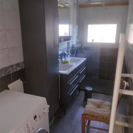 Maison De Vigne Renovee * סן-אפריק