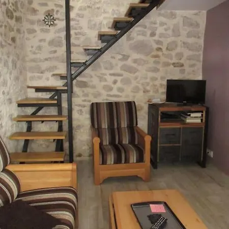 בית נופש Maison De Vigne Renovee *