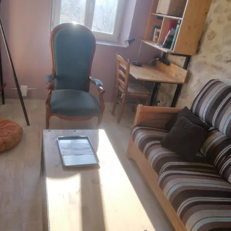 Maison De Vigne Renovee בית נופש *